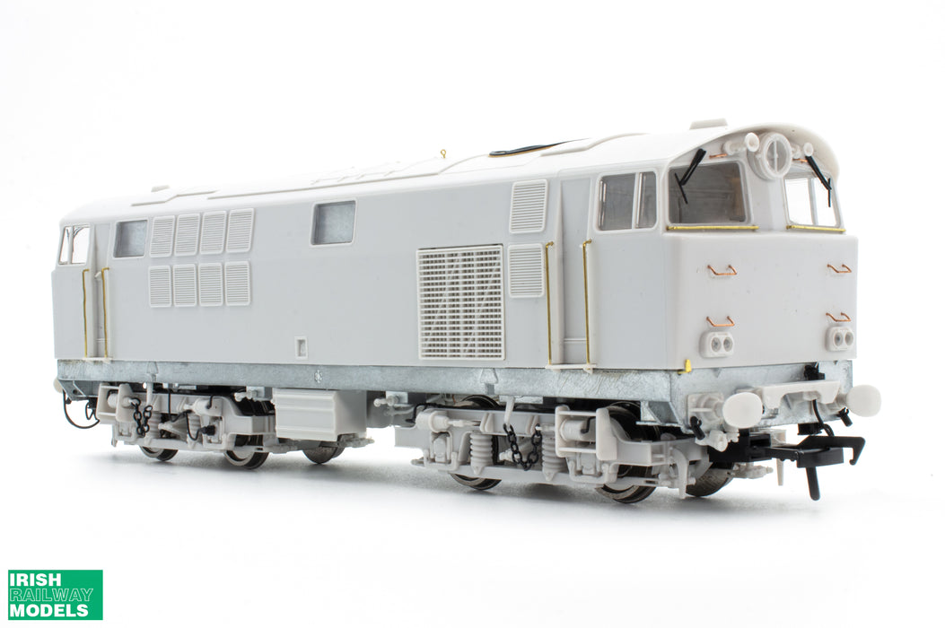 101 'Eagle' Maroon (as delivered) - DCC Sound